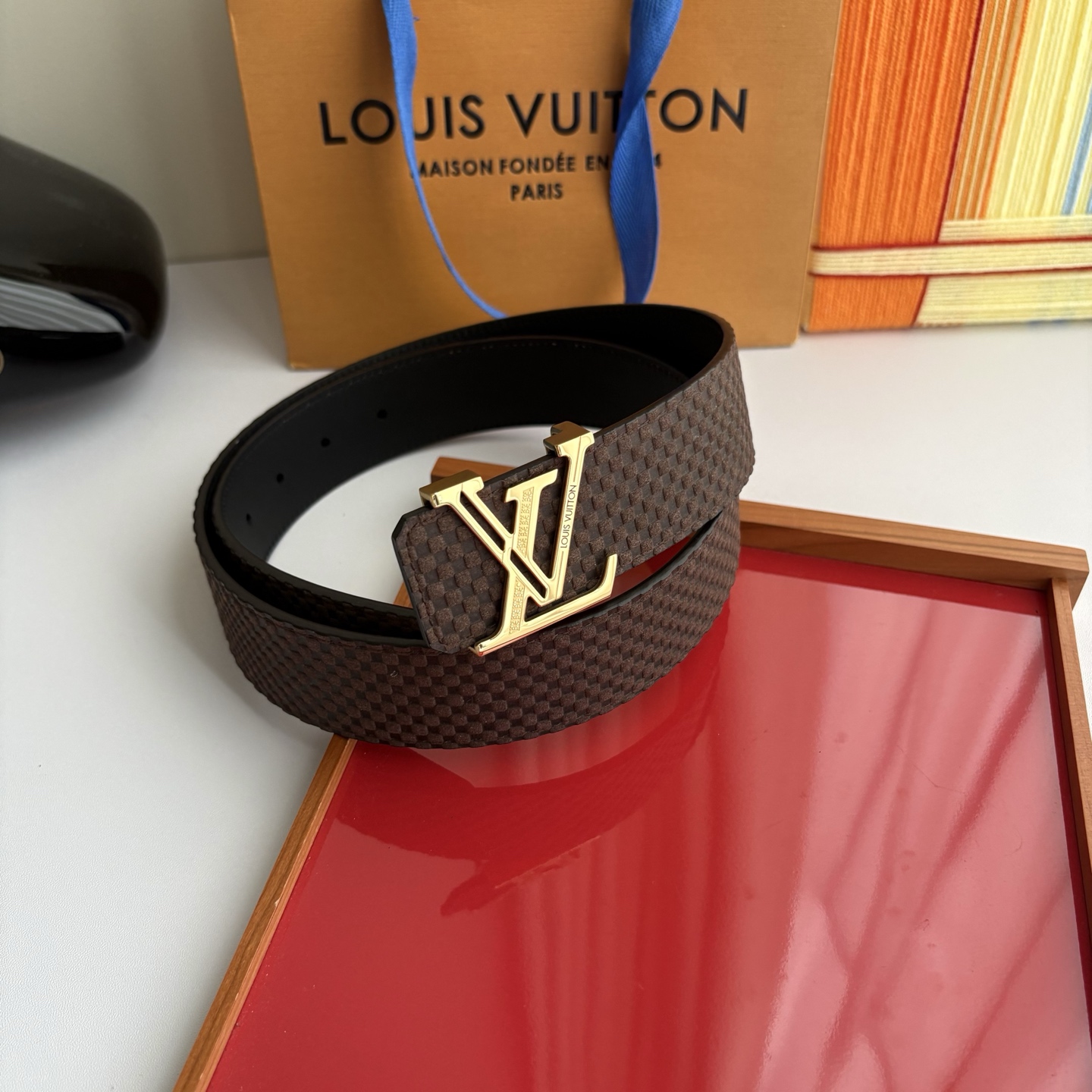 NO:861233,Original LOUIS VUITTON classic original quality, single-sided plaid with original high-quality steel buckle, precision production, detailed pictures, actual shooting, high-end luxury, width 4.0cm, belt, Louis Vuitton19860909原单  LOUIS VUITTON经典原单品质,单面格纹搭配原单精品钢扣,精工制作,细节看图,实物拍摄,高端奢华,宽度4.0cm,皮带,louis vuitton,Belt