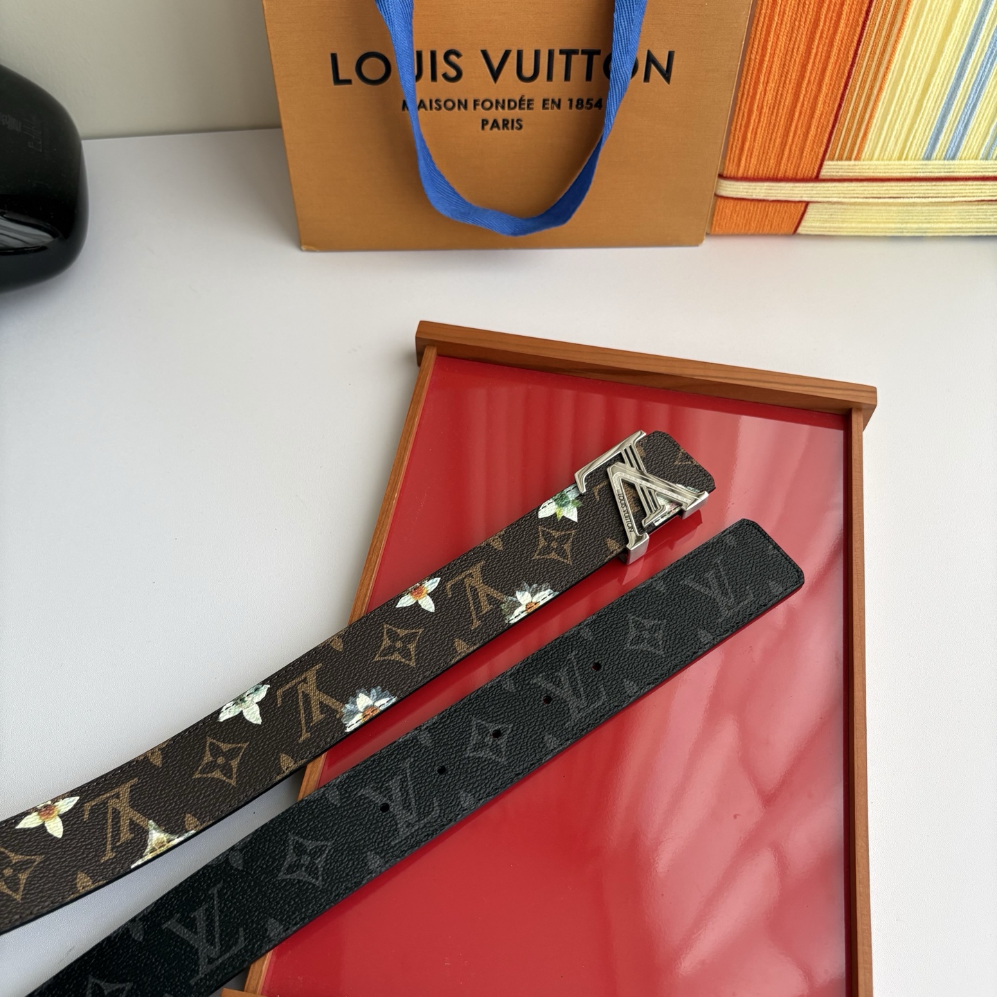 LOUIS VUITTON经典原单品质，两面印花，精工制作，细节看图，实物拍摄，高端奢华，宽度4.0cm