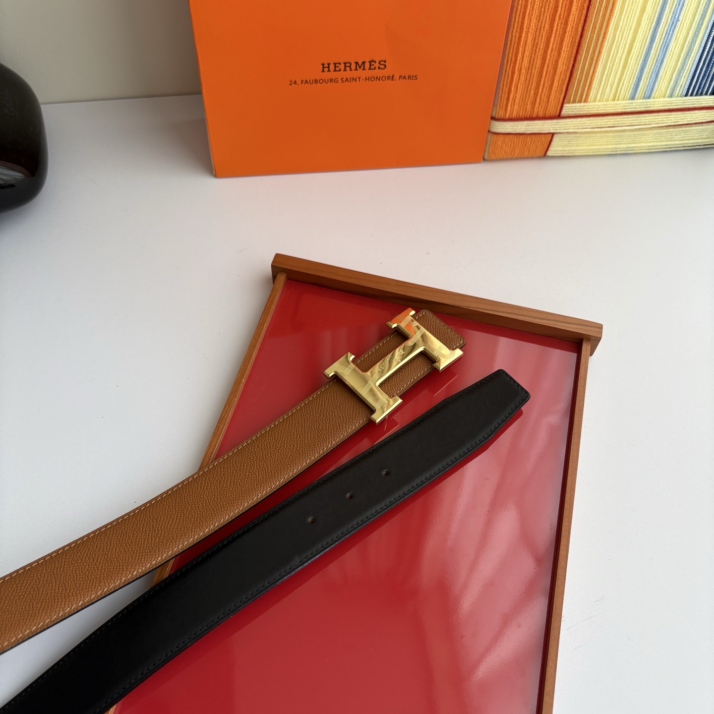 【爱马仕】Hermes 原单爱马仕，宽3.8cm进口原版皮带身，双面可两面用，精品电镀五金 ！