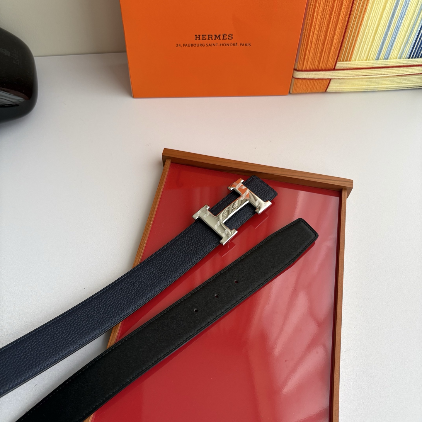 【爱马仕】Hermes 原单爱马仕，宽3.8cm进口原版皮带身，双面可两面用，精品电镀五金 ！