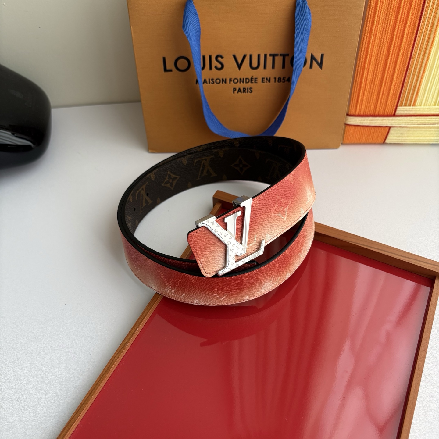 LOUIS VUITTON经典原单品质，两面印花，精工制作，细节看图，实物拍摄，高端奢华，宽度4.0cm