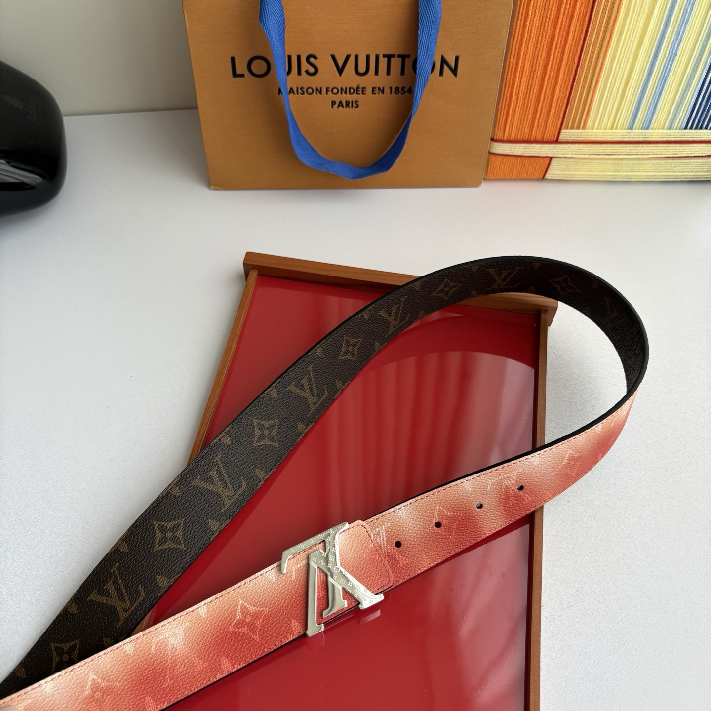 LOUIS VUITTON经典原单品质，两面印花，精工制作，细节看图，实物拍摄，高端奢华，宽度4.0cm