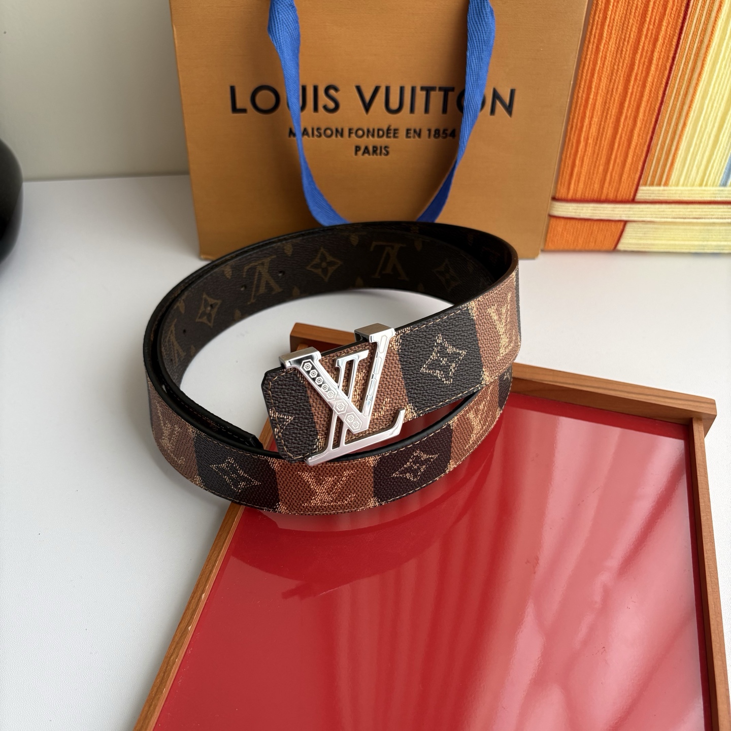 LOUIS VUITTON经典原单品质，两面印花，精工制作，细节看图，实物拍摄，高端奢华，宽度4.0cm