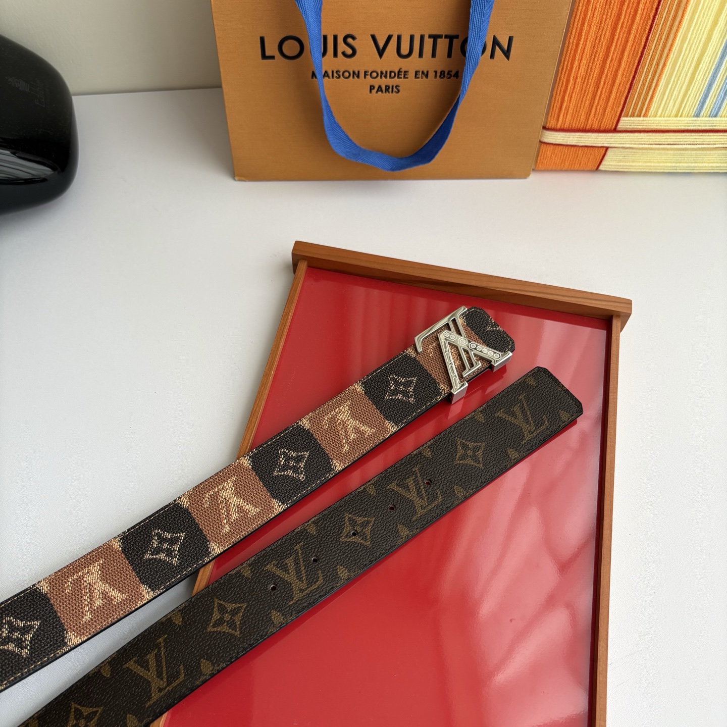 LOUIS VUITTON经典原单品质，两面印花，精工制作，细节看图，实物拍摄，高端奢华，宽度4.0cm