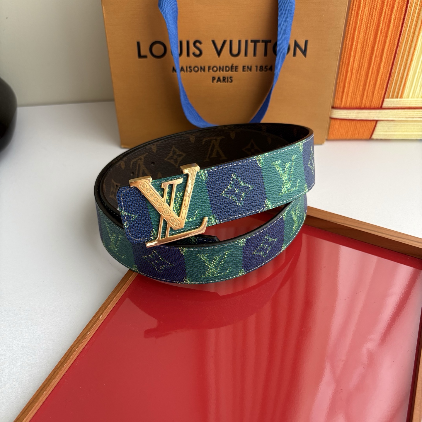 LOUIS VUITTON经典原单品质，两面印花，精工制作，细节看图，实物拍摄，高端奢华，宽度4.0cm
