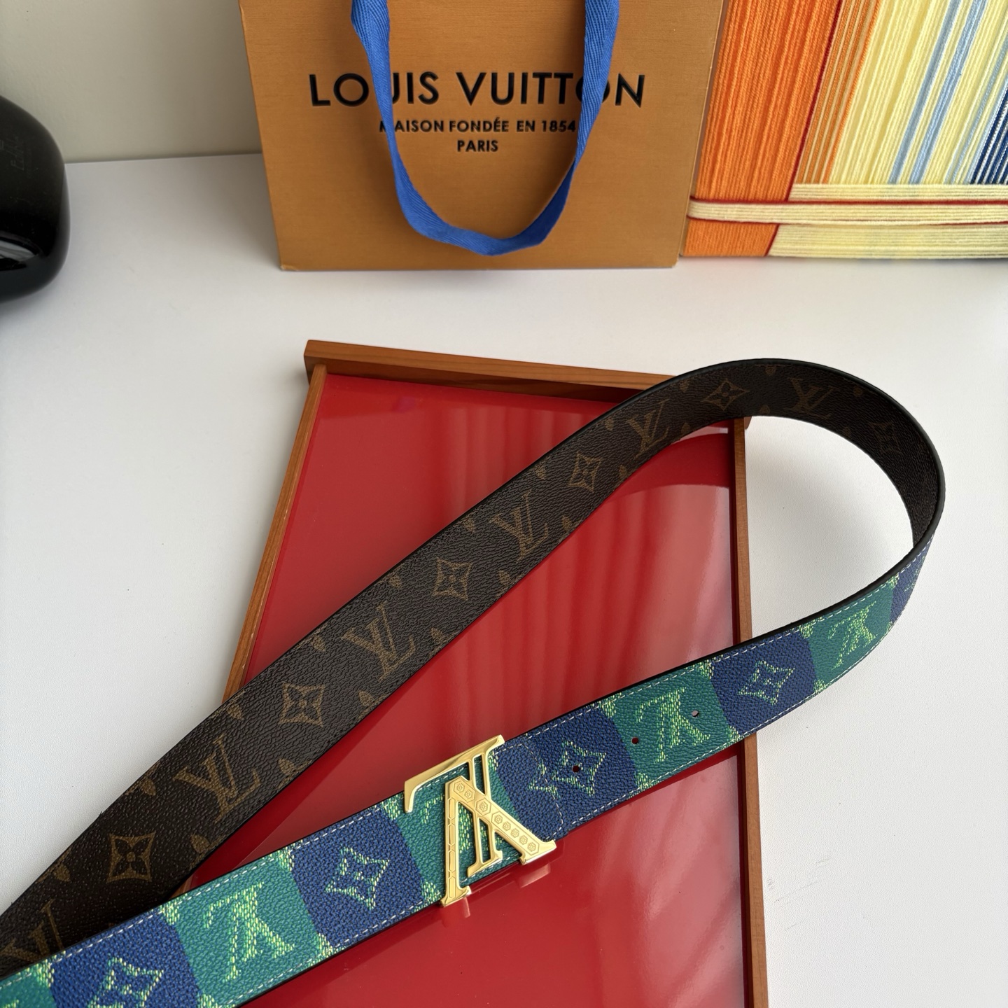 LOUIS VUITTON经典原单品质，两面印花，精工制作，细节看图，实物拍摄，高端奢华，宽度4.0cm