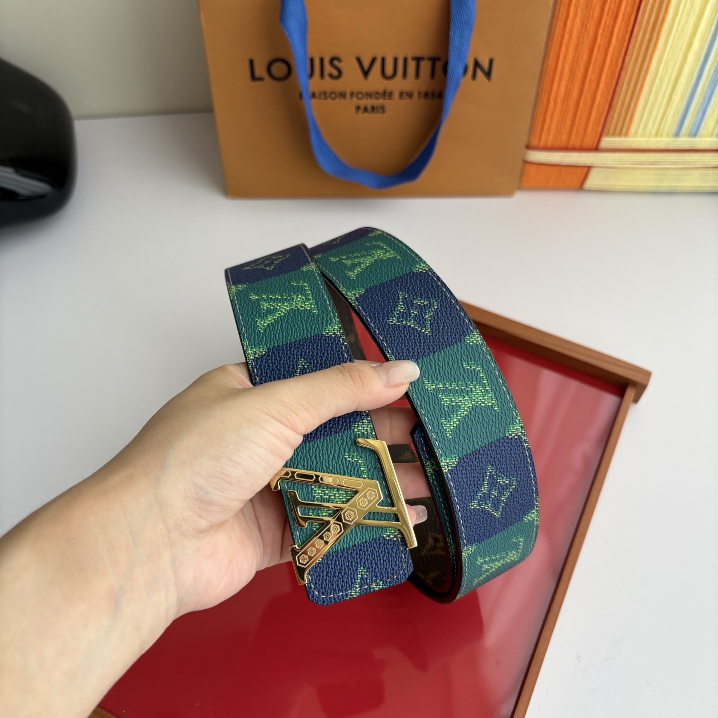 LOUIS VUITTON经典原单品质，两面印花，精工制作，细节看图，实物拍摄，高端奢华，宽度4.0cm