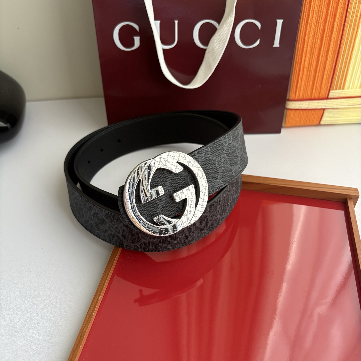 Gucci 经典原单品质，黑色经典Pvc印花搭配荔枝纹底，精品钢扣，精工制作，细节看图，实物拍摄，高端奢