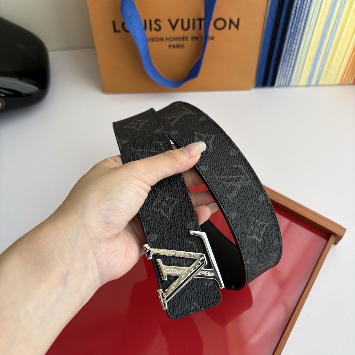 LOUIS VUITTON经典原单品质，一面经典Pvc印花一面平纹搭配原单精品钢扣，精工制作，细节看图，