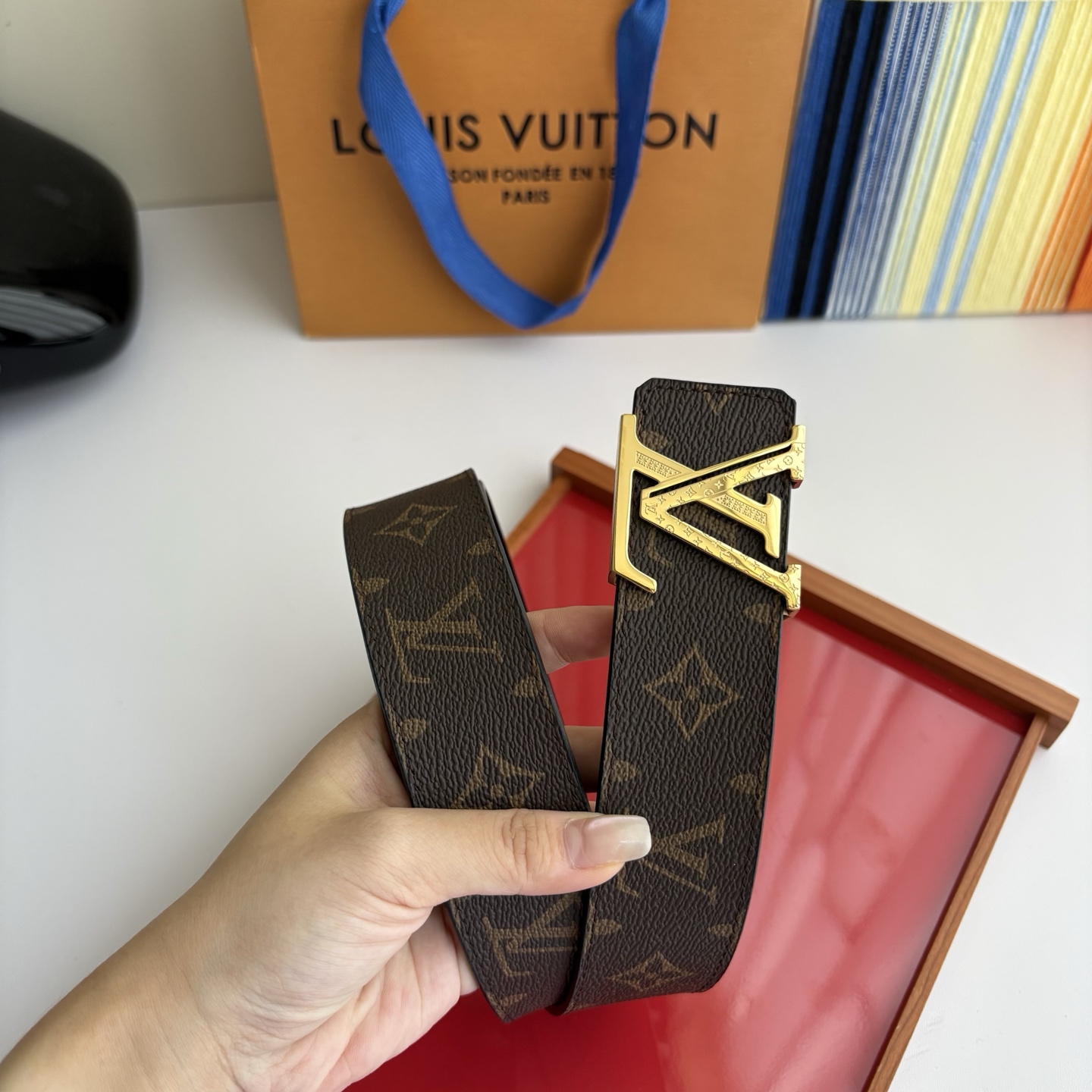 LOUIS VUITTON经典原单品质，一面经典Pvc印花一面平纹搭配原单精品钢扣，精工制作，细节看图，