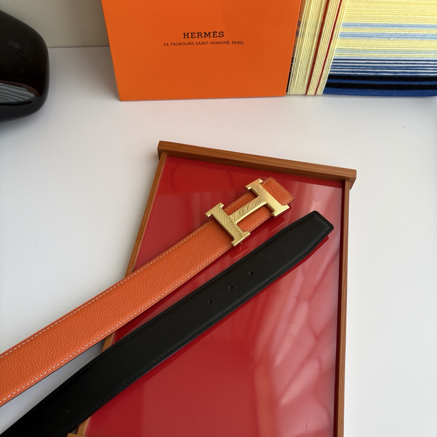 【爱马仕】Hermes 原单爱马仕，宽3.8cm进口原版皮带身，双面可两面用，精品电镀五金 ！