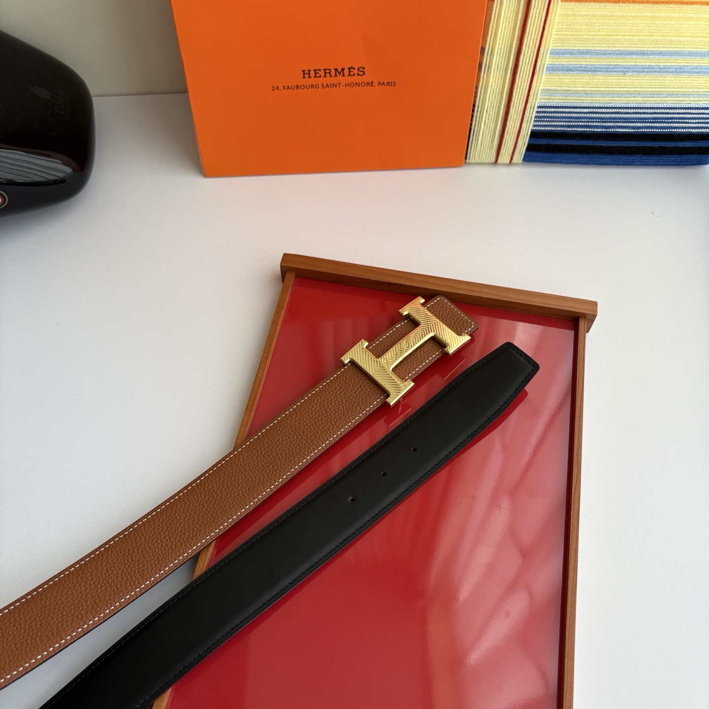 【爱马仕】Hermes 原单爱马仕，宽3.8cm进口原版皮带身，双面可两面用，精品电镀五金 ！