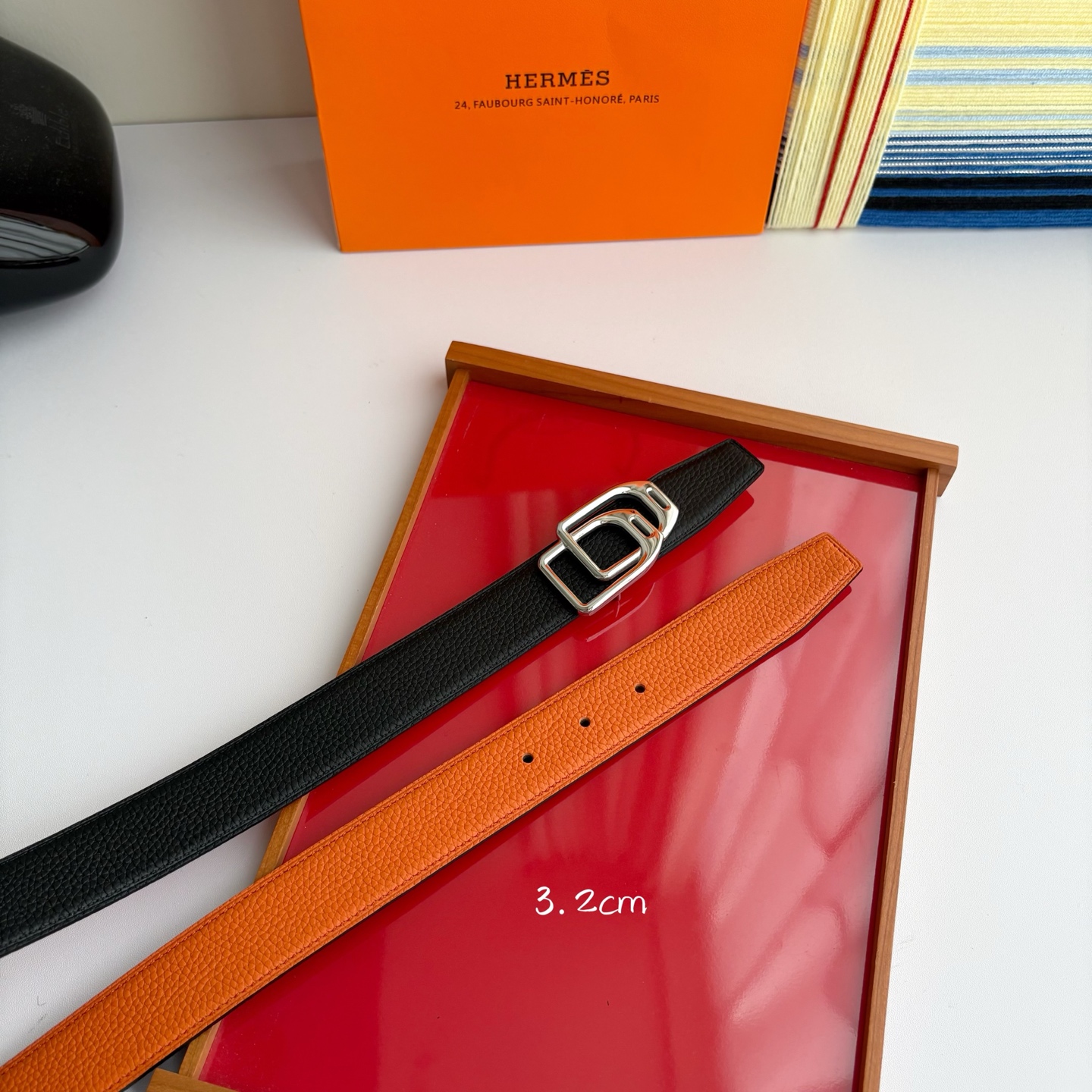 【爱马仕】Hermes 原单爱马仕，宽3.2cm进口原版皮带身，双面可两面用，精品电镀五金 ！