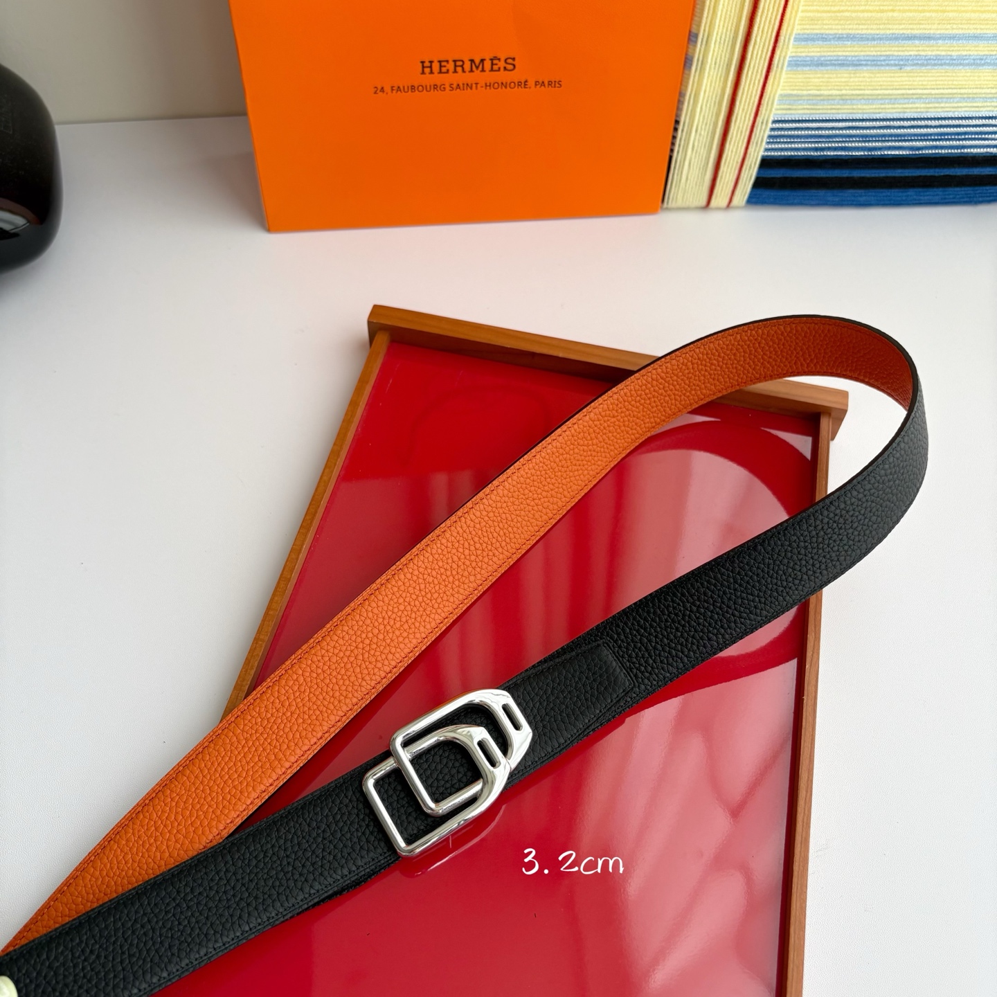 【爱马仕】Hermes 原单爱马仕，宽3.2cm进口原版皮带身，双面可两面用，精品电镀五金 ！