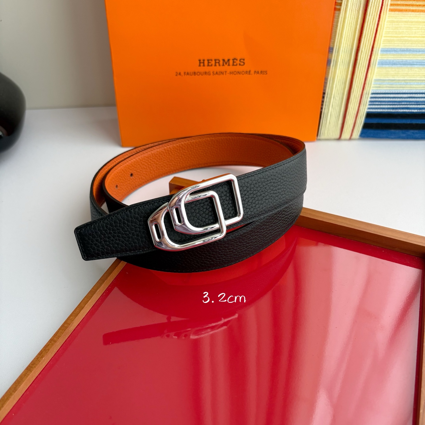【爱马仕】Hermes 原单爱马仕，宽3.2cm进口原版皮带身，双面可两面用，精品电镀五金 ！