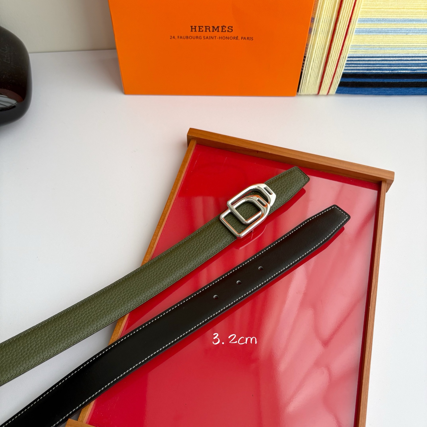 【爱马仕】Hermes 原单爱马仕，宽3.2cm进口原版皮带身，双面可两面用，精品电镀五金 ！
