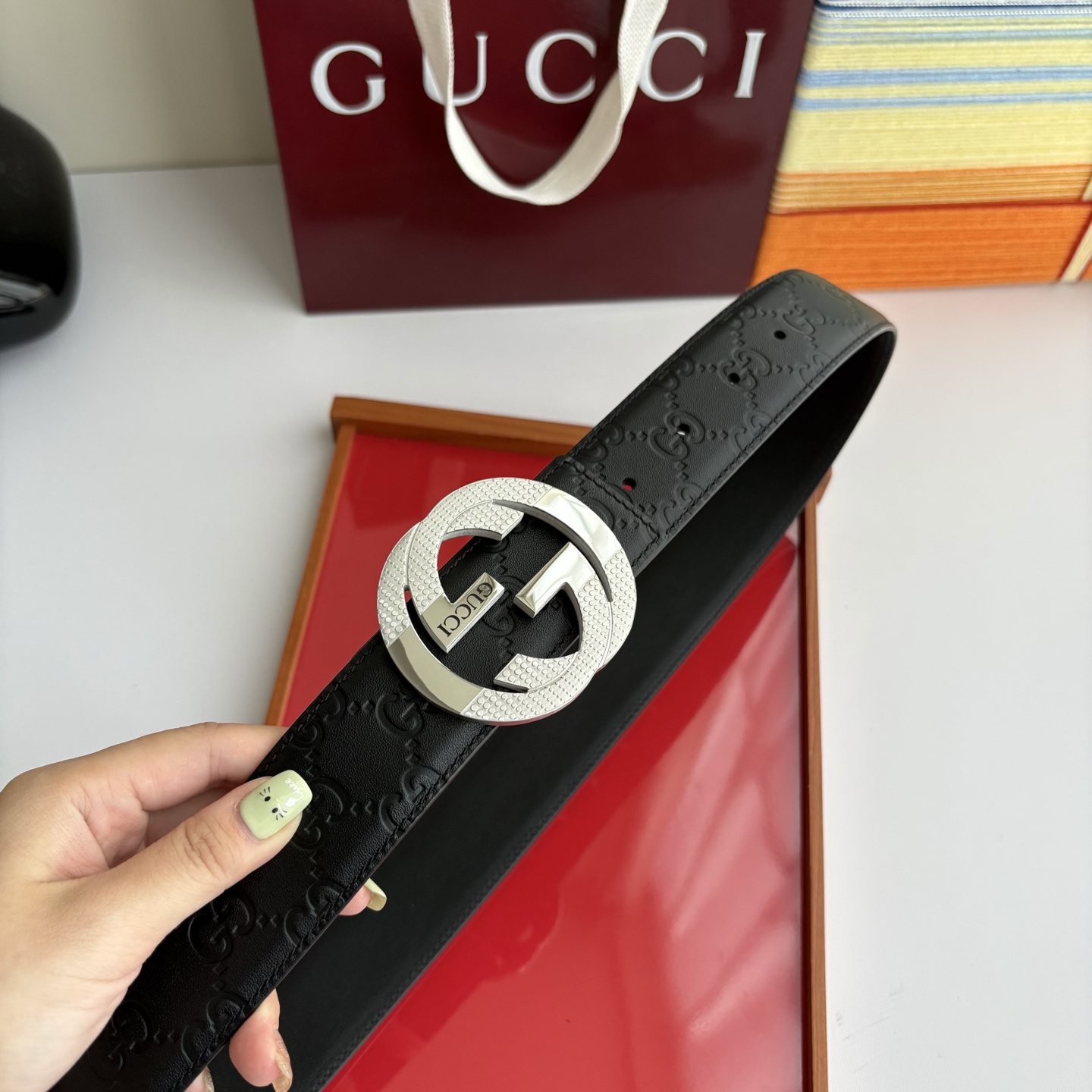 Gucci 经典原单品质，压花面搭配原版皮底，精品钢扣，精工制作，细节看图，实物拍摄，高端奢华，宽度4.