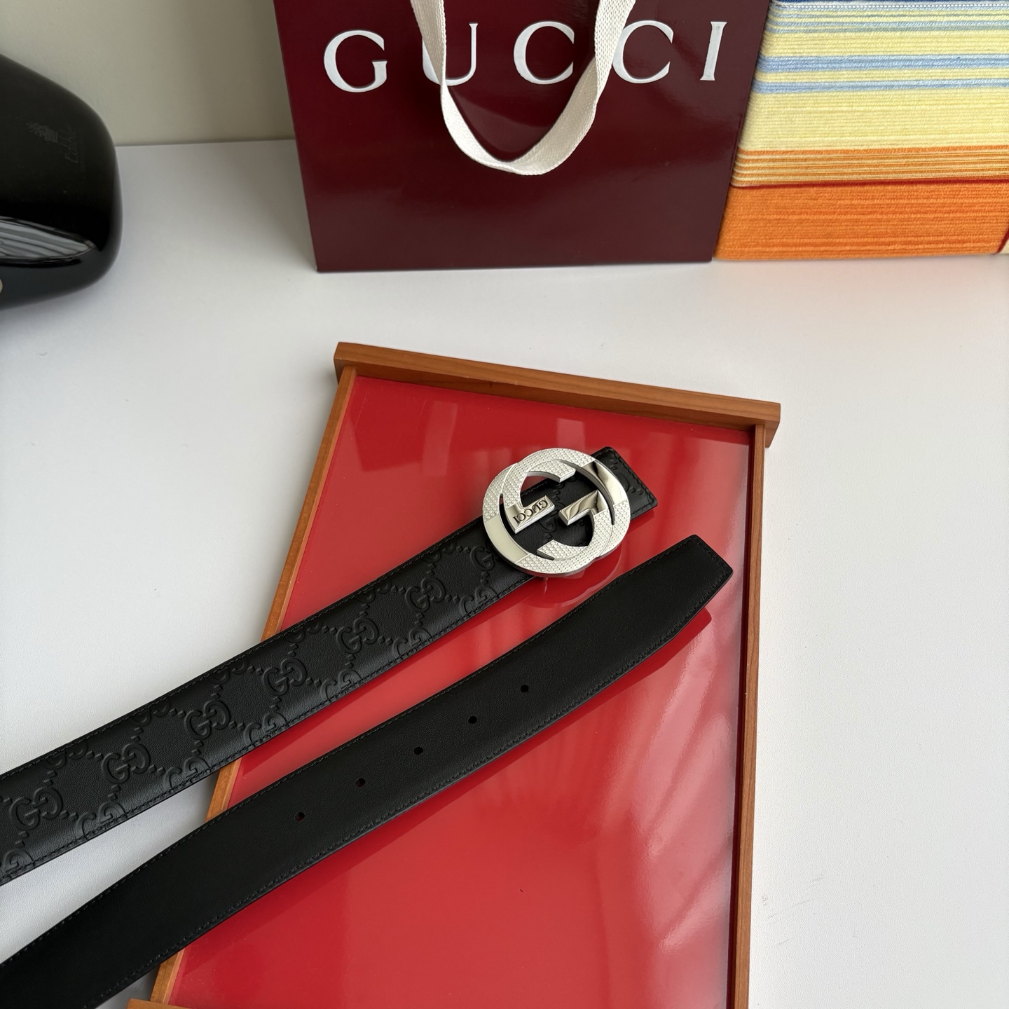 Gucci 经典原单品质，压花面搭配原版皮底，精品钢扣，精工制作，细节看图，实物拍摄，高端奢华，宽度4.