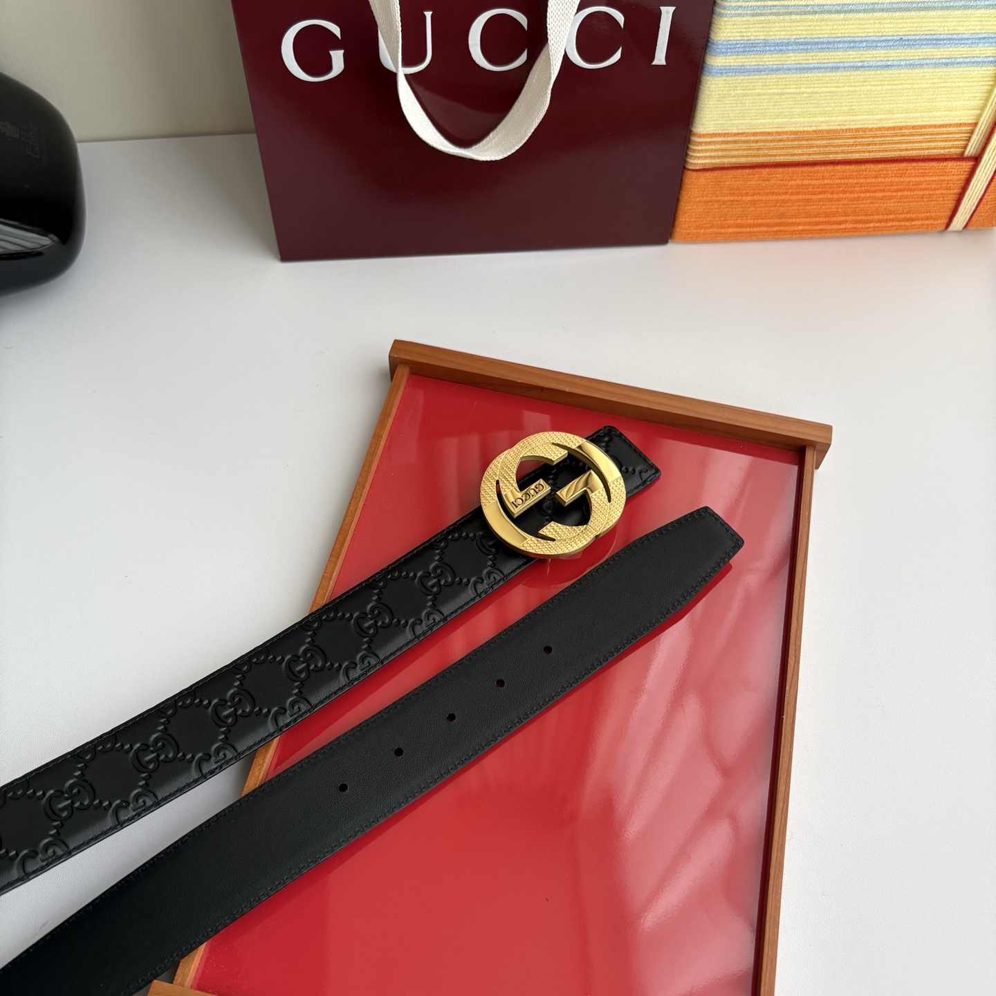 Gucci 经典原单品质，压花面搭配原版皮底，精品钢扣，精工制作，细节看图，实物拍摄，高端奢华，宽度4.