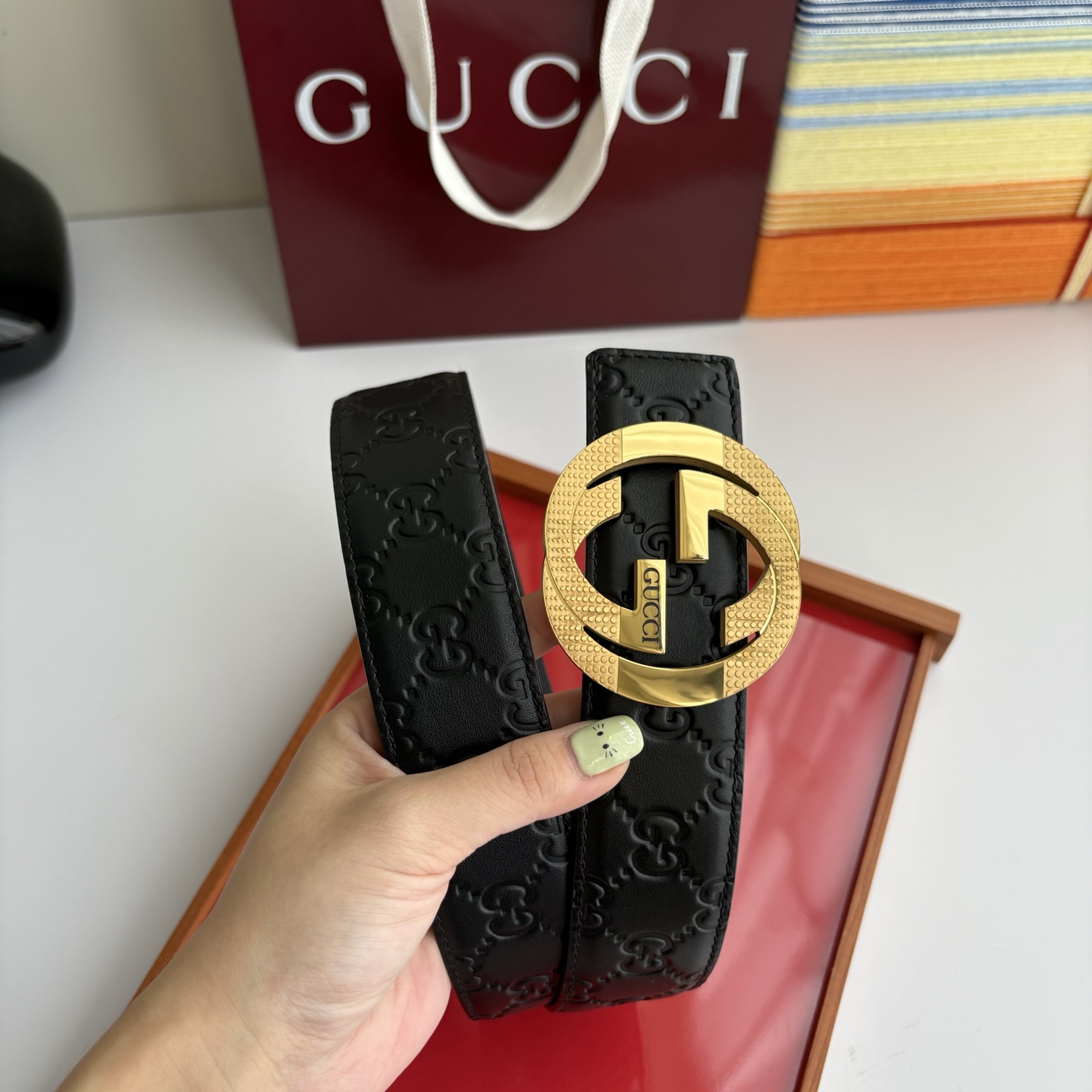 Gucci 经典原单品质，压花面搭配原版皮底，精品钢扣，精工制作，细节看图，实物拍摄，高端奢华，宽度4.