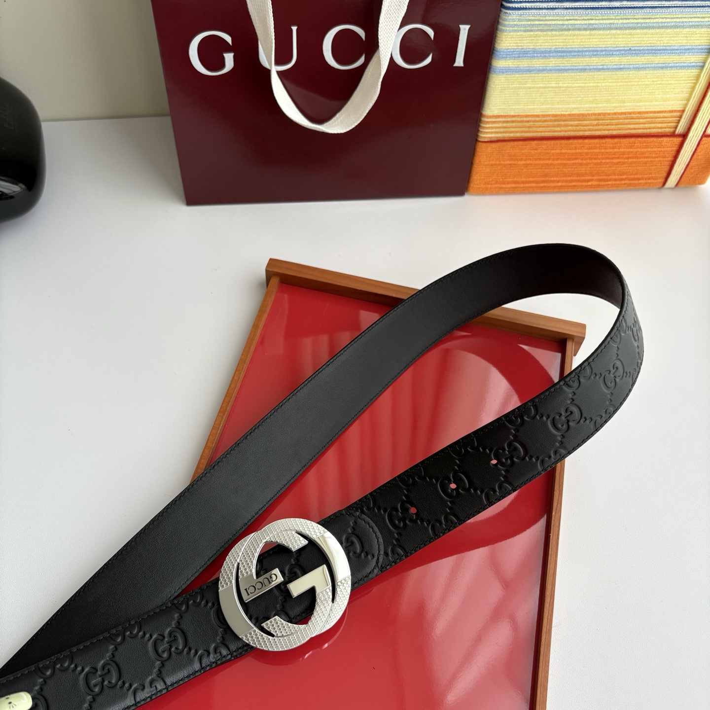 Gucci 经典原单品质，压花面搭配原版皮底，精品钢扣，精工制作，细节看图，实物拍摄，高端奢华，宽度4.