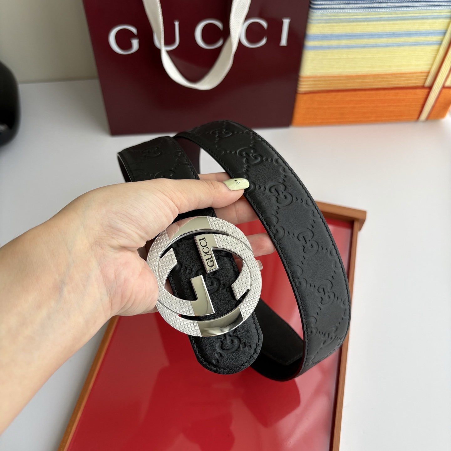 Gucci 经典原单品质，压花面搭配原版皮底，精品钢扣，精工制作，细节看图，实物拍摄，高端奢华，宽度4.