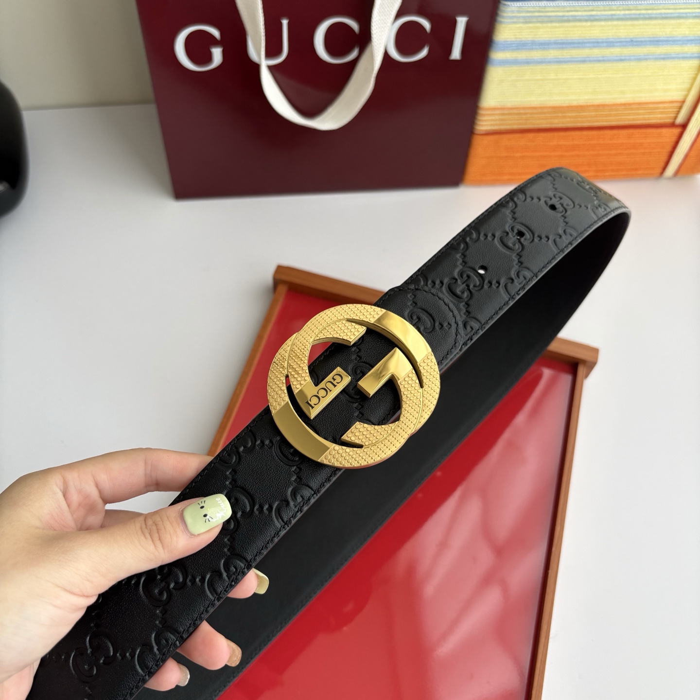 Gucci 经典原单品质，压花面搭配原版皮底，精品钢扣，精工制作，细节看图，实物拍摄，高端奢华，宽度4.