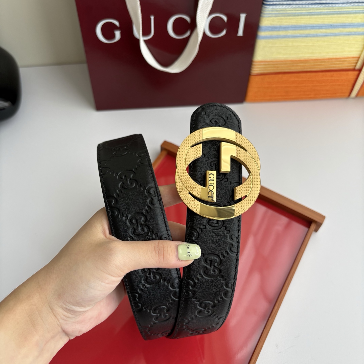 Gucci 经典原单品质，压花面搭配原版皮底，精品钢扣，精工制作，细节看图，实物拍摄，高端奢华，宽度4.