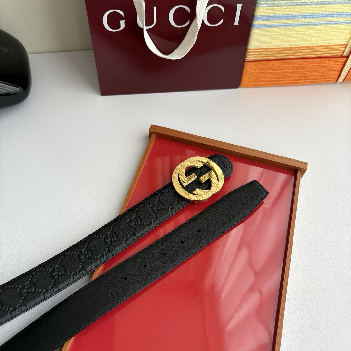 Gucci 经典原单品质，压花面搭配原版皮底，精品钢扣，精工制作，细节看图，实物拍摄，高端奢华，宽度4.