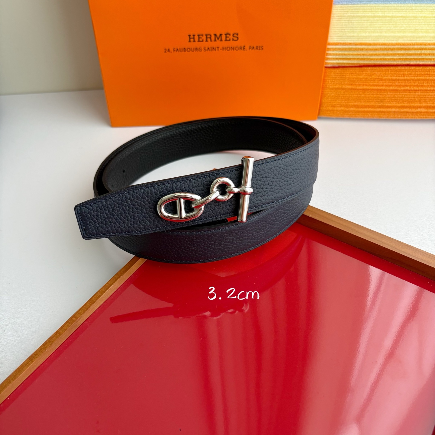 【爱马仕】Hermes 原单爱马仕，宽3.2cm进口原版皮带身，双面可两面用，精品电镀五金 ！
