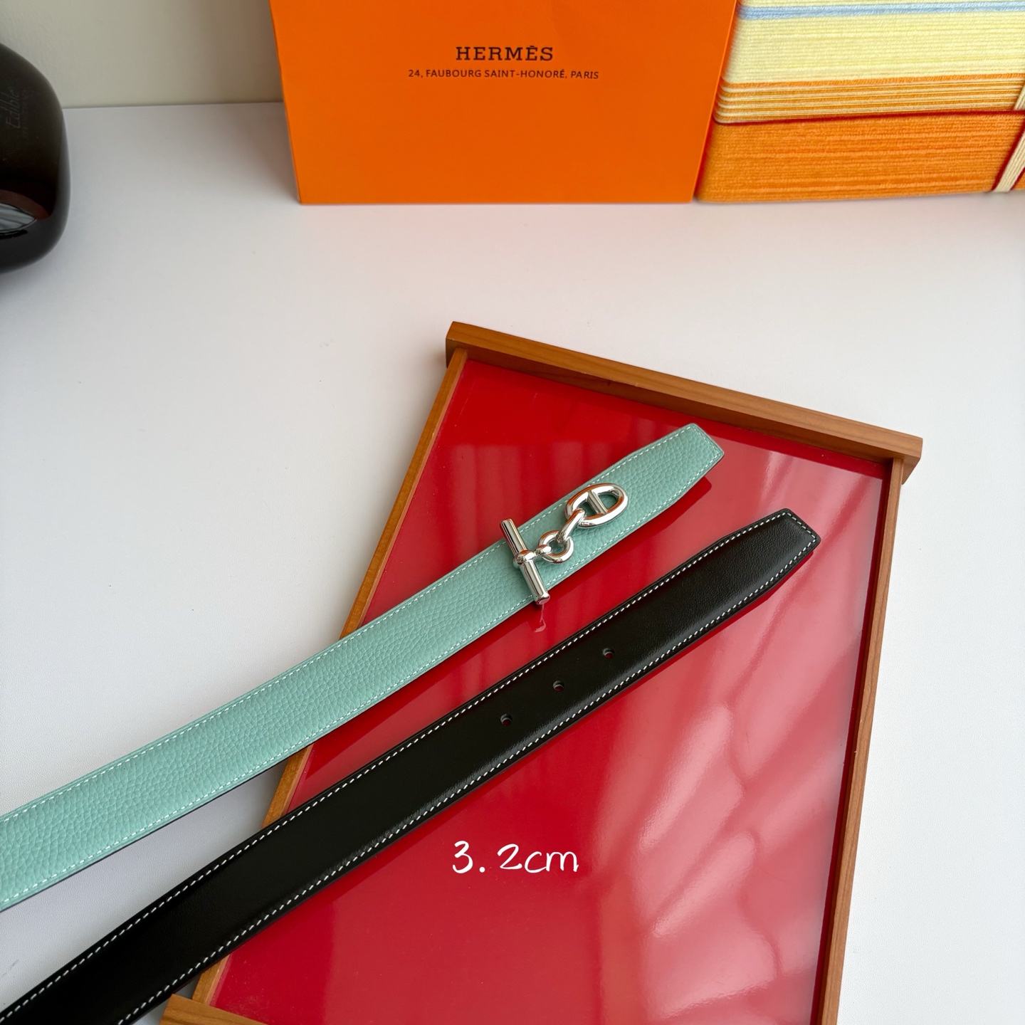 【爱马仕】Hermes 原单爱马仕，宽3.2cm进口原版皮带身，双面可两面用，精品电镀五金 ！