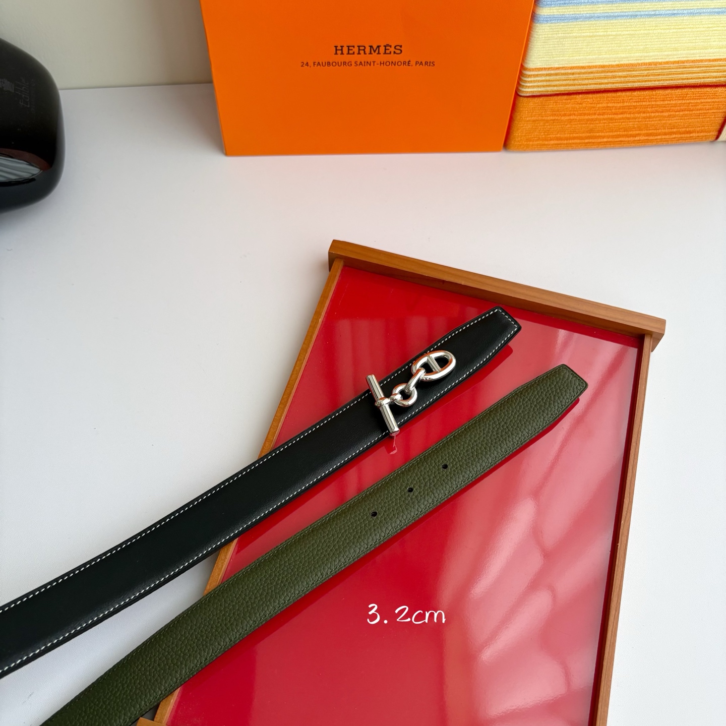 【爱马仕】Hermes 原单爱马仕，宽3.2cm进口原版皮带身，双面可两面用，精品电镀五金 ！