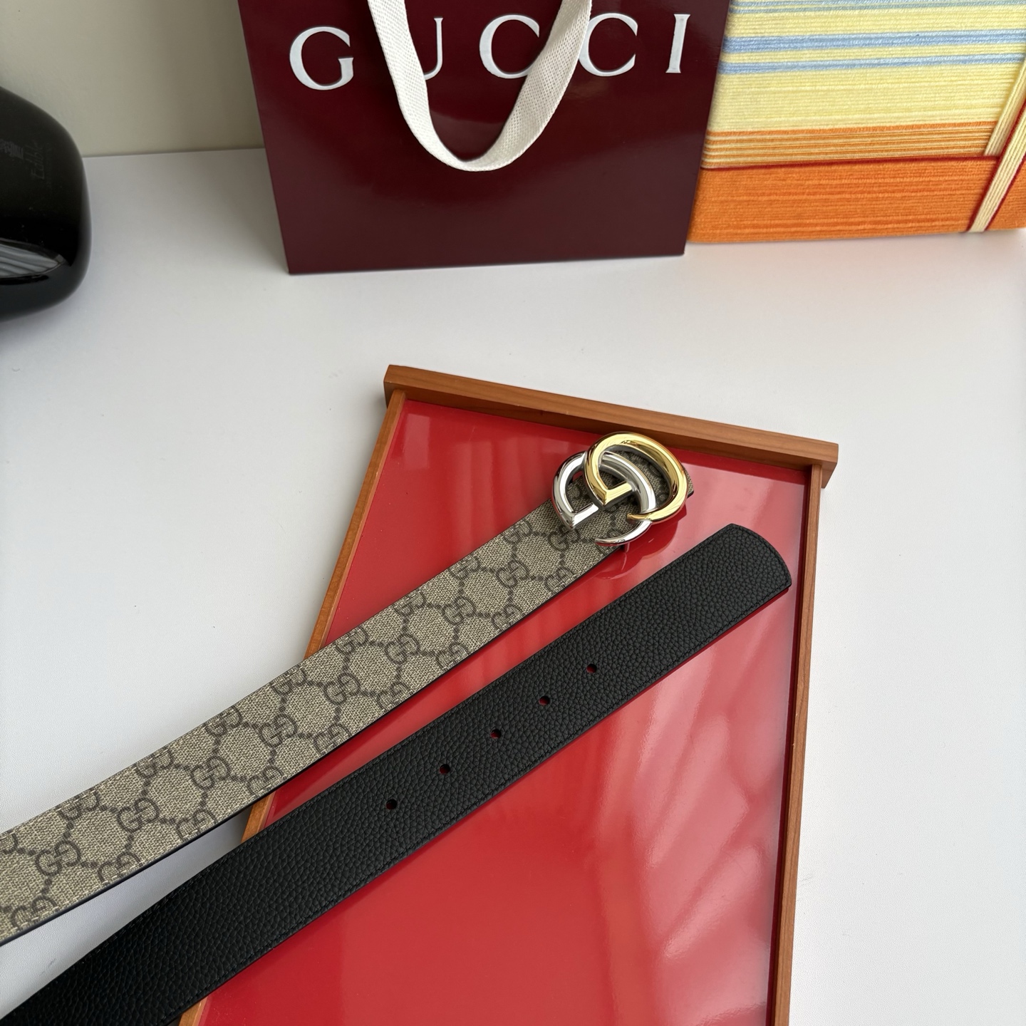 Gucci 经典原单品质，Pvc印花搭配黑色荔枝纹底，精品挂扣，精工制作，细节看图，实物拍摄，高端奢华，