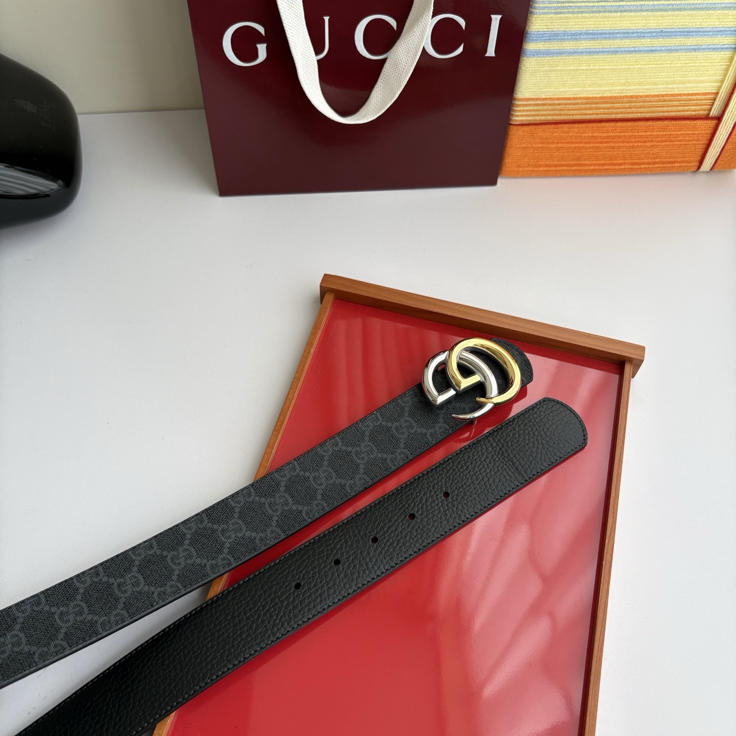 Gucci 经典原单品质，Pvc印花搭配黑色荔枝纹底，精品挂扣，精工制作，细节看图，实物拍摄，高端奢华，