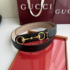 Gucci 经典原单品质,平纹树膏沙底,时尚腰封,精工制作,细节看图,实物拍摄,高端奢华,宽度4.0cm Gucci 经典原单品质,平纹树膏沙底,时尚腰封,精工制作,细节看图,实物拍摄,高端奢华,宽度4.0cm