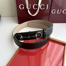 Gucci 经典原单品质,平纹树膏沙底,时尚腰封,精工制作,细节看图,实物拍摄,高端奢华,宽度4.0cm Gucci 经典原单品质,平纹树膏沙底,时尚腰封,精工制作,细节看图,实物拍摄,高端奢华,宽度4.0cm