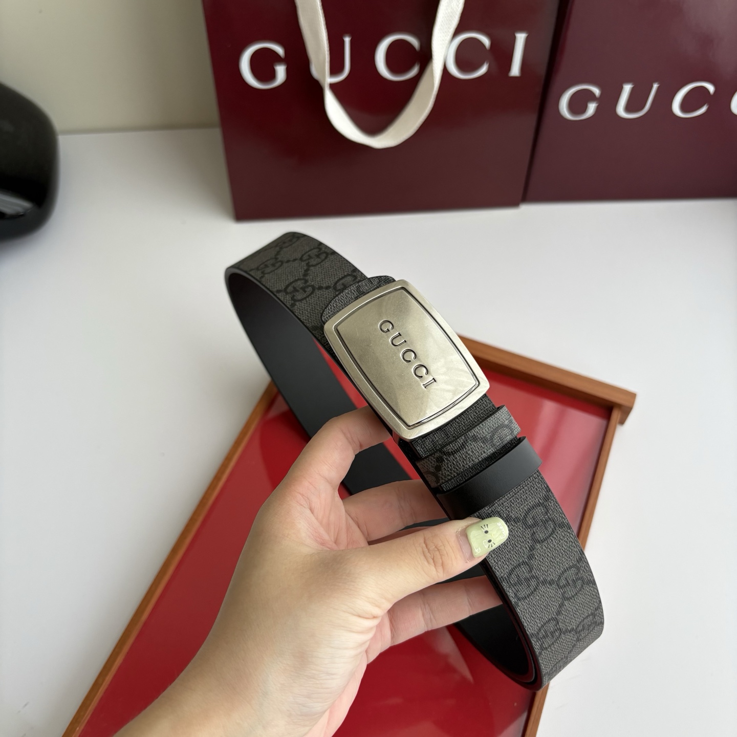 Gucci 经典原单品质，Pvc灰色印花面搭配原版平纹底，纯铜挂扣，精工制作，细节看图，实物拍摄，高端奢华，宽度3.5c