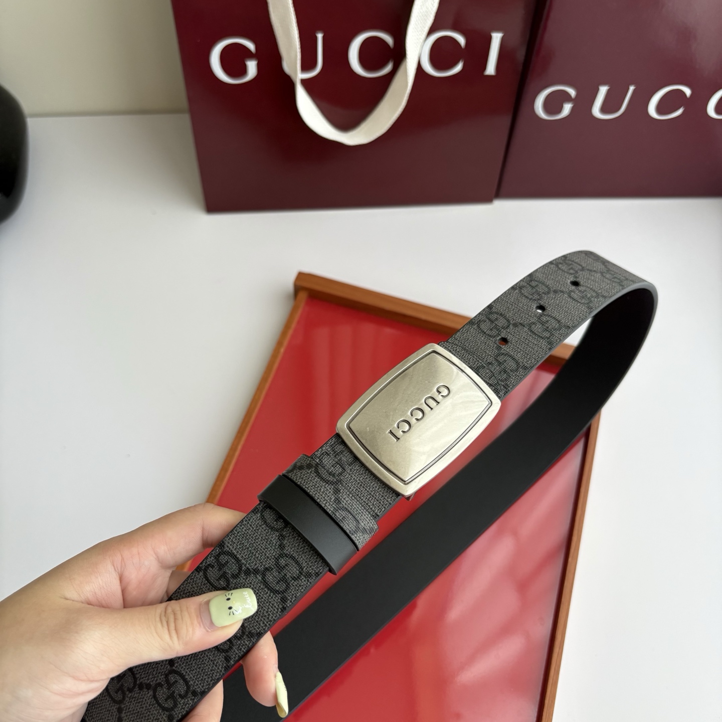 Gucci 经典原单品质，Pvc灰色印花面搭配原版平纹底，纯铜挂扣，精工制作，细节看图，实物拍摄，高端奢华，宽度3.5c