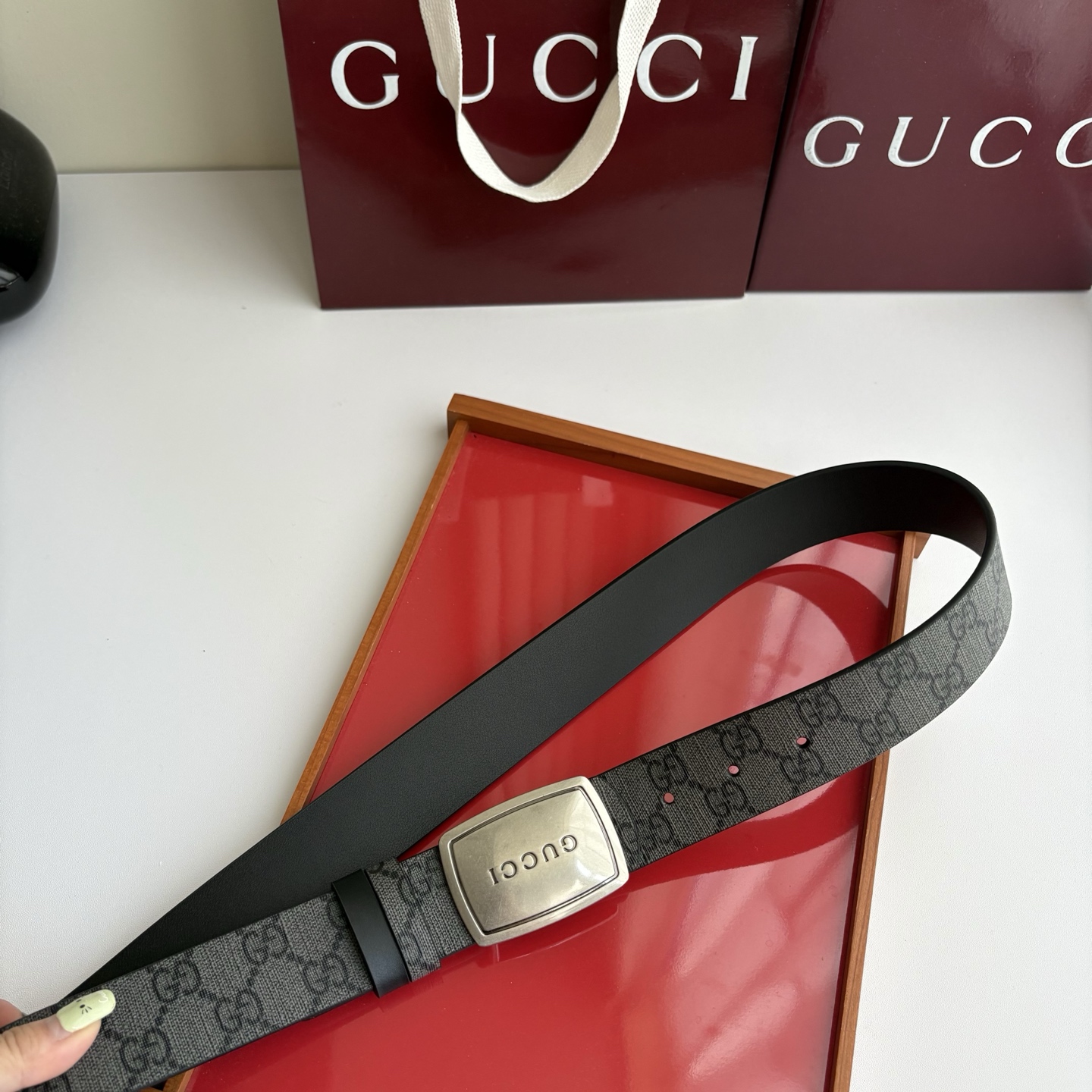 Gucci 经典原单品质，Pvc灰色印花面搭配原版平纹底，纯铜挂扣，精工制作，细节看图，实物拍摄，高端奢华，宽度3.5c