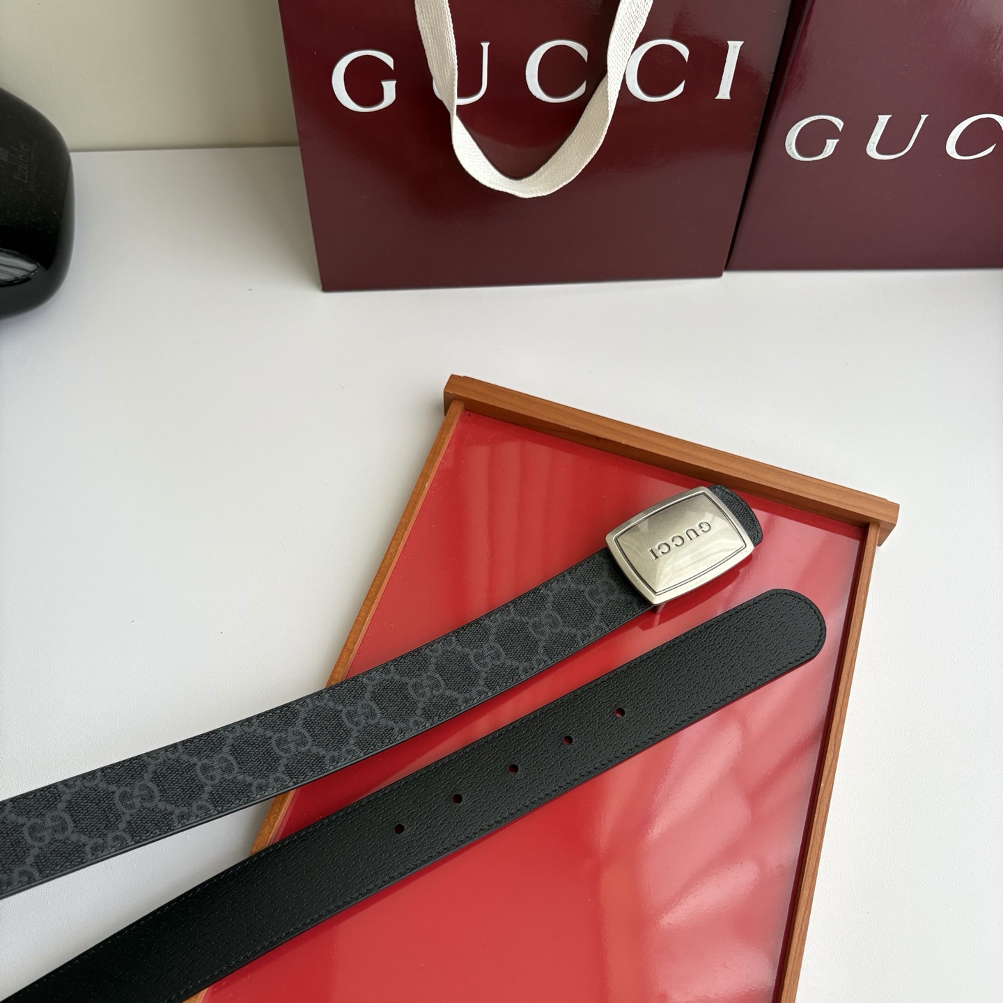 Gucci 经典原单品质，Pvc黑色印花面搭配原版猪皮纹底，纯铜挂扣，精工制作，细节看图，实物拍摄，高端奢华，宽度3.5