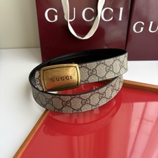 Gucci 经典原单品质,Pvc咖色印花面搭配原版猪皮纹底,纯铜挂扣,精工制作,细节看图,实物拍摄,高端奢华,宽度3.5 Gucci 经典原单品质,Pvc咖色印花面搭配原版猪皮纹底,纯铜挂扣,精工制作,细节看图,实物拍摄,高端奢华,宽度3.5