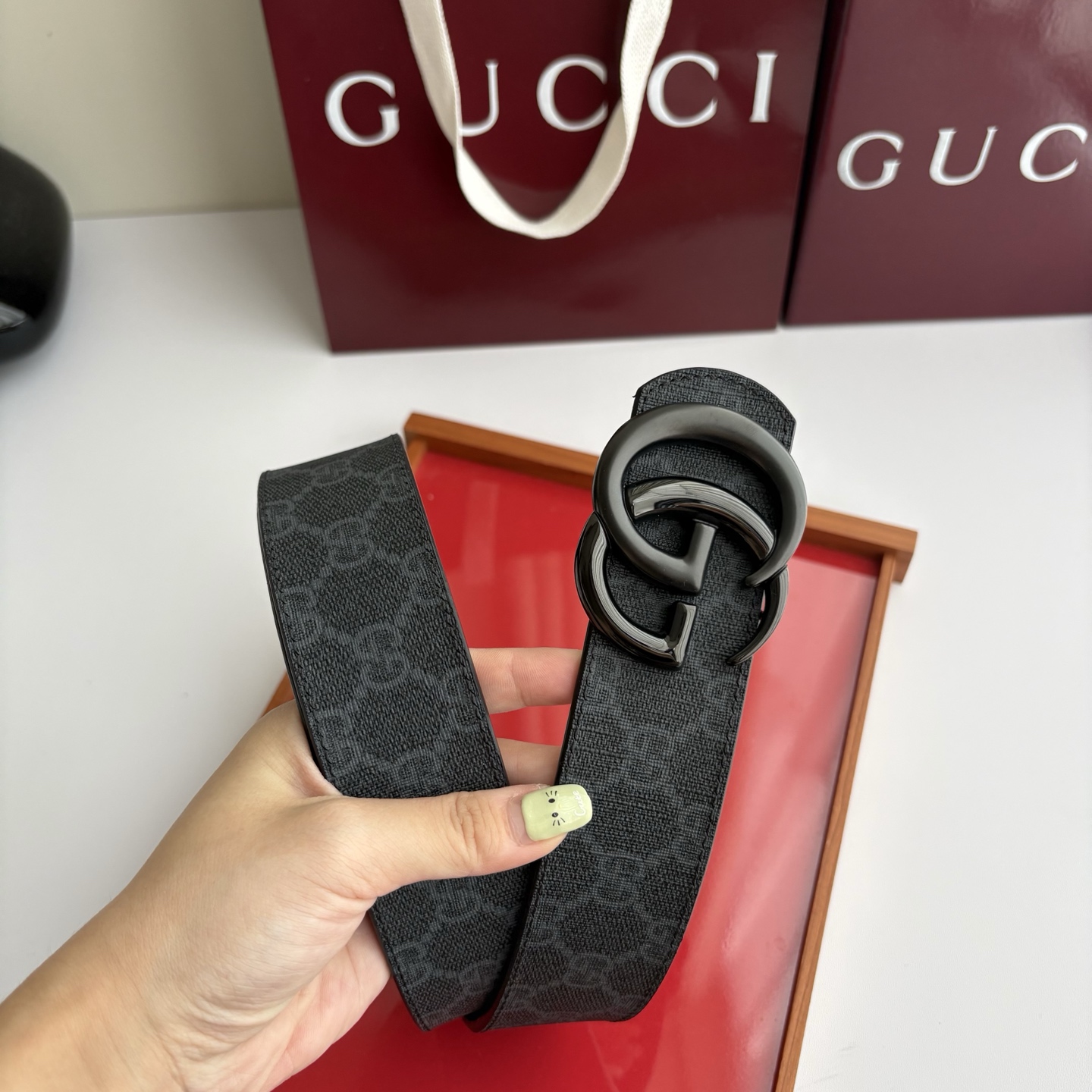 Gucci 经典原单品质，Pvc黑色印花面搭配原版荔枝纹底，纯铜挂扣，精工制作，细节看图，实物拍摄，高端奢华，宽度4.0