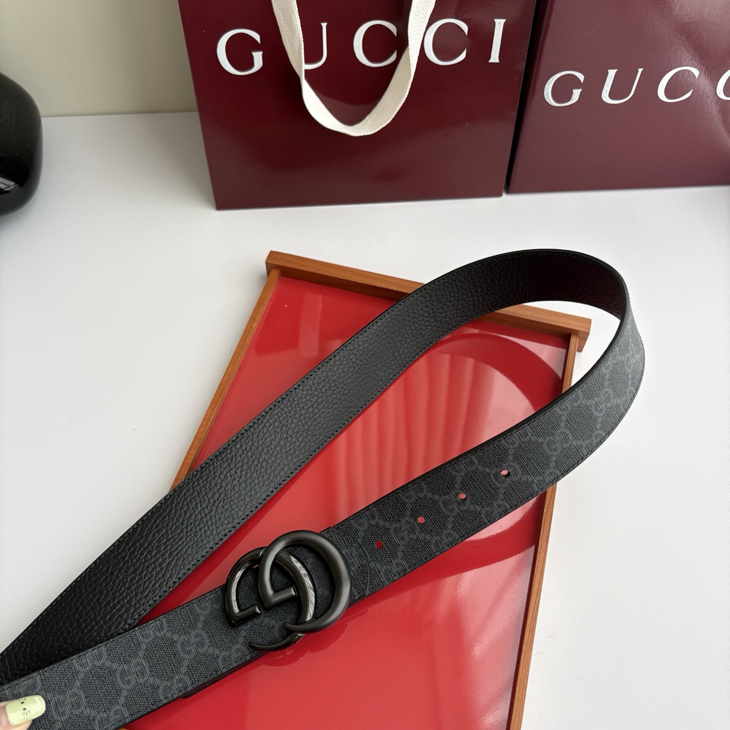 Gucci 经典原单品质，Pvc黑色印花面搭配原版荔枝纹底，纯铜挂扣，精工制作，细节看图，实物拍摄，高端奢华，宽度4.0