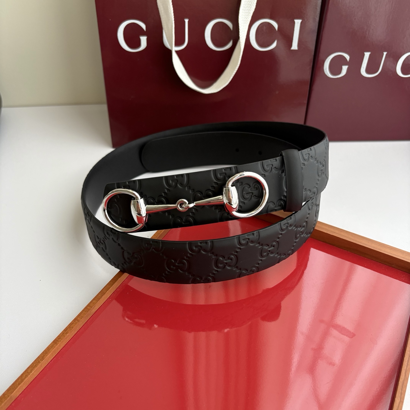 Gucci 经典原单品质,压花面搭配原版皮底,时尚腰封,精工制作,细节看图,实物拍摄,高端奢华,宽度4.0cm Gucci 经典原单品质,压花面搭配原版皮底,时尚腰封,精工制作,细节看图,实物拍摄,高端奢华,宽度4.0cm