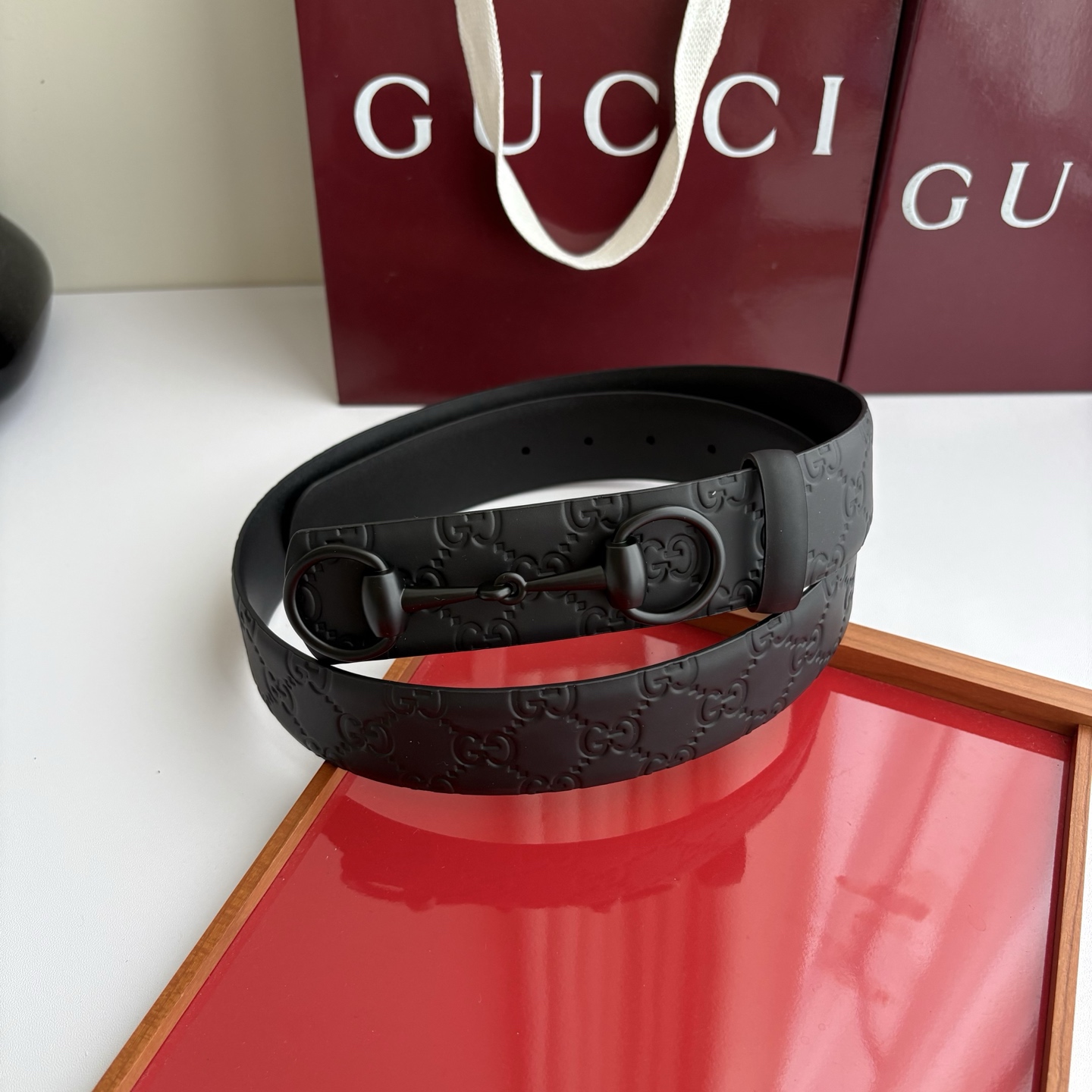 Gucci 经典原单品质,压花面搭配原版皮底,时尚腰封,精工制作,细节看图,实物拍摄,高端奢华,宽度4.0cm Gucci 经典原单品质,压花面搭配原版皮底,时尚腰封,精工制作,细节看图,实物拍摄,高端奢华,宽度4.0cm