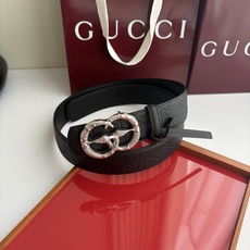 Gucci 经典原单品质,压花面配原版平纹底,纯钢挂扣,精工制作,细节看图,实物拍摄,高端奢华,宽度4.0cm Gucci 经典原单品质,压花面配原版平纹底,纯钢挂扣,精工制作,细节看图,实物拍摄,高端奢华,宽度4.0cm