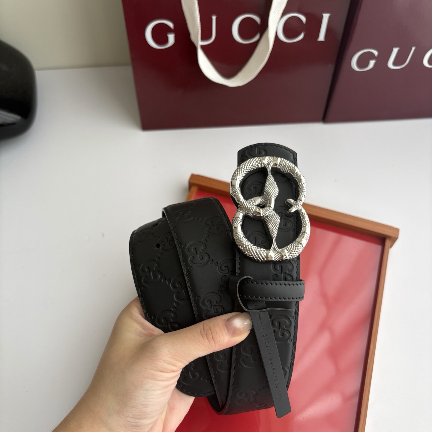 Gucci 经典原单品质，压花面配原版平纹底，纯钢挂扣，精工制作，细节看图，实物拍摄，高端奢华，宽度4.0cm