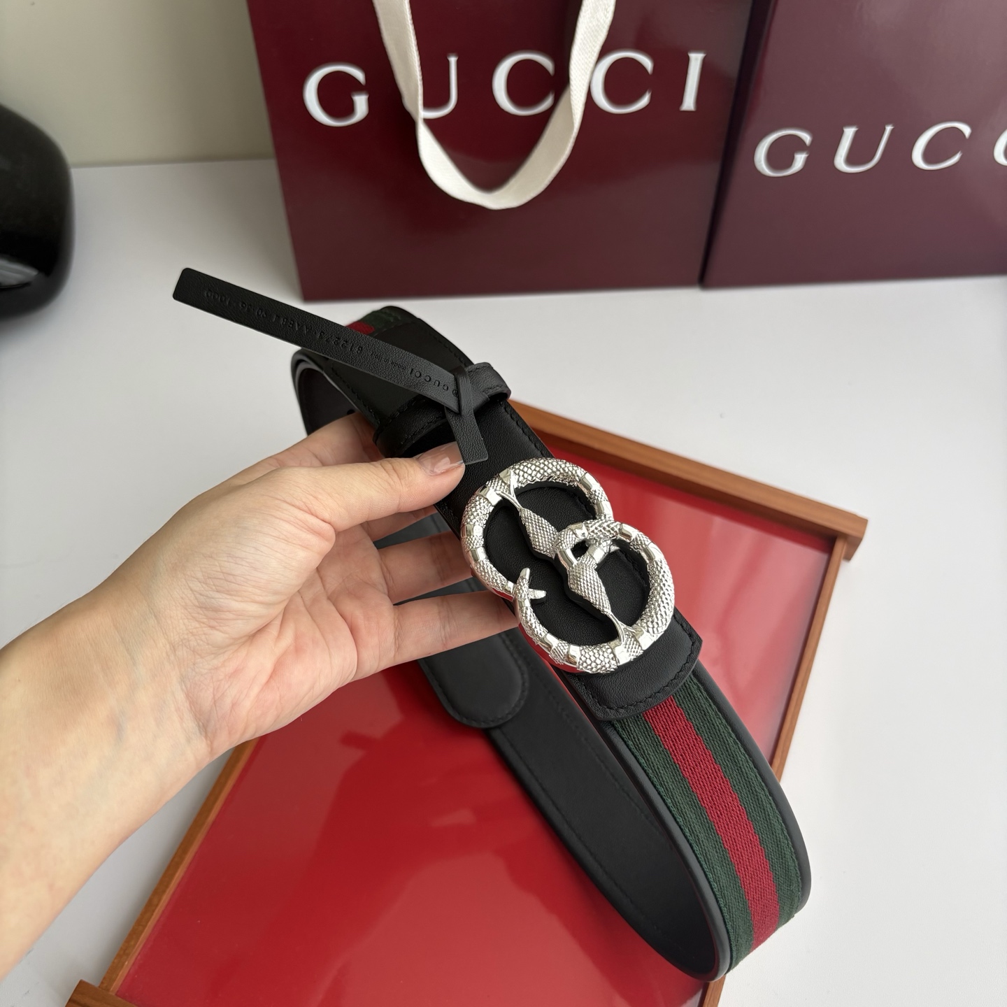 Gucci 经典原单品质，织带面配原版平纹底，纯钢挂扣，精工制作，细节看图，实物拍摄，高端奢华，宽度4.0cm