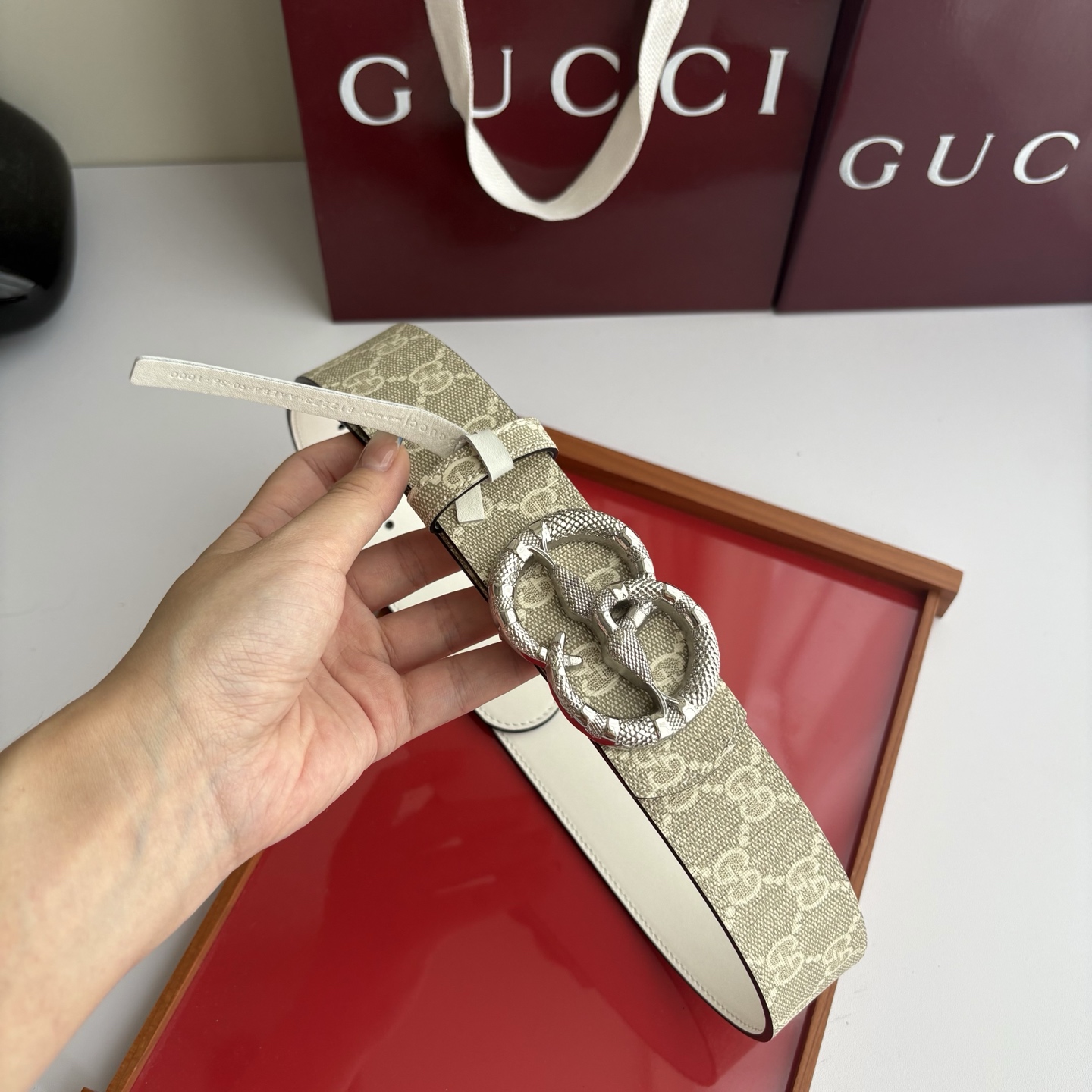 Gucci 经典原单品质，印花面配原版平纹底，纯钢挂扣，精工制作，细节看图，实物拍摄，高端奢华，宽度4.0cm
