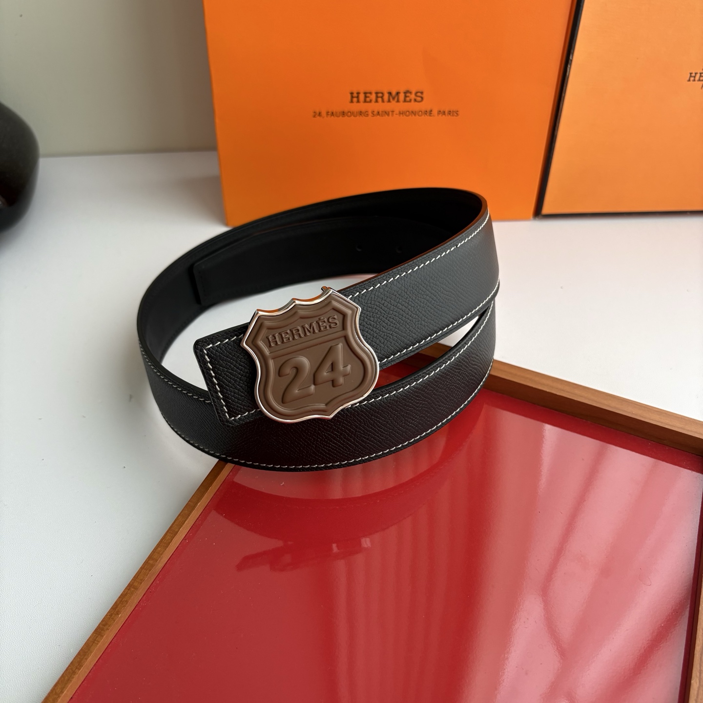 【爱马仕】Hermes 原单爱马仕,宽3.8cm进口原版皮带身,双面可用,精品电镀五金 ! 【爱马仕】Hermes 原单爱马仕,宽3.8cm进口原版皮带身,双面可用,精品电镀五金 !